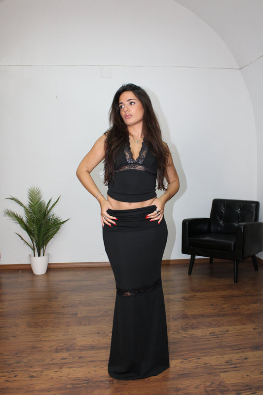 Set Megan black